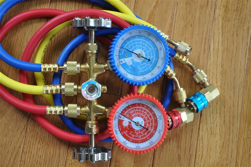 Classic Brass Manifold Gauge Set +3ft for R22 R134a R12 and R404a with 3ft hose Car AC Quick Couplers