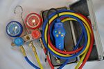 KGL3: HVAC Tool Kit:Alloy Manifold gauge 5ft hose set & refrigerant leak detector HLD9 Corona Discharge