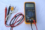 AC/DC Digital Multimeter DMM with Capacitor Tester to 100uF, Type K Thermocouple+ Heavy duty Test Leads, Holste