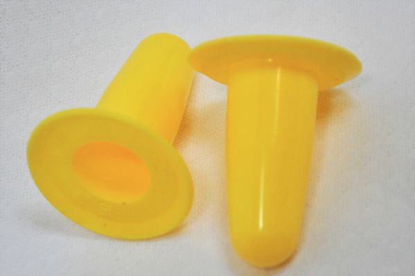 Pair Plastic Inflation Plugs/Shell Pacifier Liner Block Fit All Cow Goat Milker