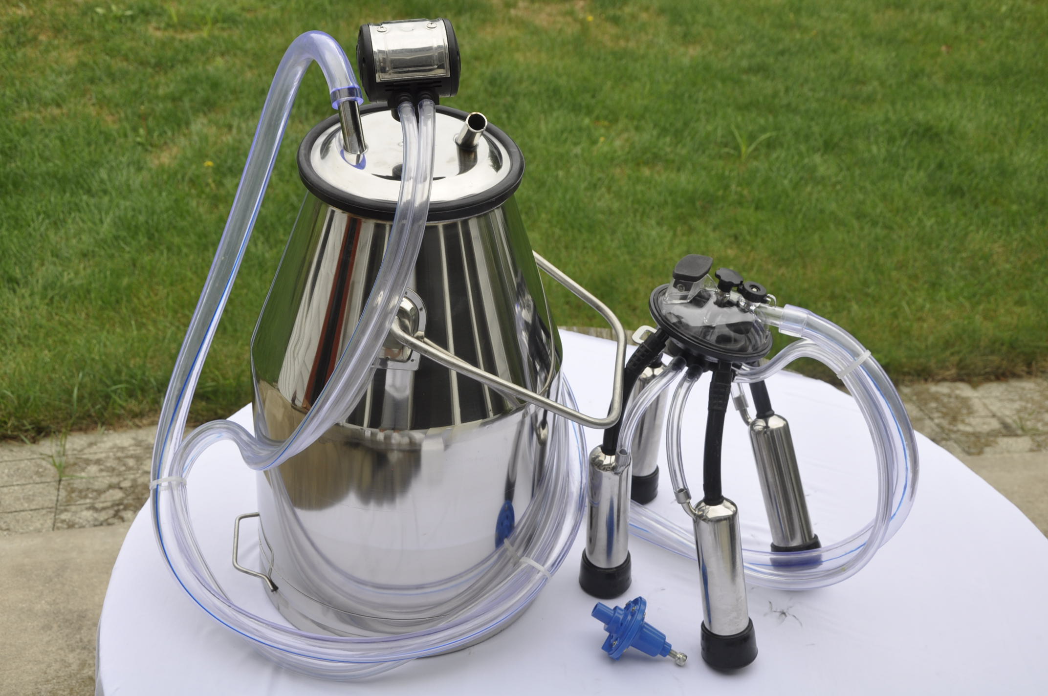 Bucket Milker Single Cow Miling 25 L SS+ Claw Cluster MC30 Shells Teat-cups and Rubber Liners+Hoses
