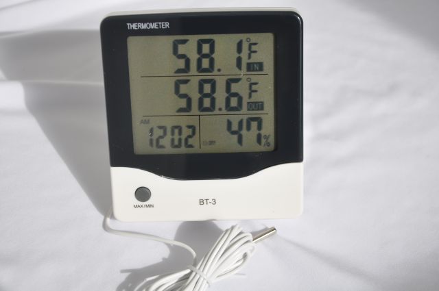 BT3:Big LCD Display Indoor/Outdoor Dual Temperature Digital Thermometer Hygrometer,Wine Cooler/Aquar